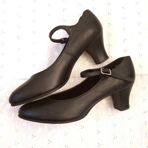 Retro Style Black Leather Shoes